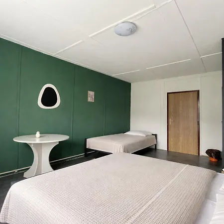 Carlsbad Wellness & Bed and breakfast *
